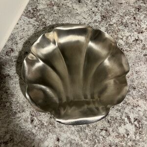 Colonial Pewter By Boardman Silver Shell Dish